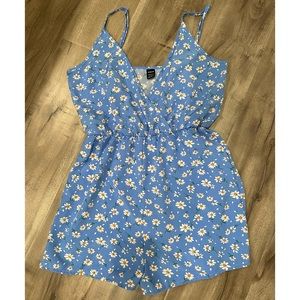 Blue Daisy Romper - size S